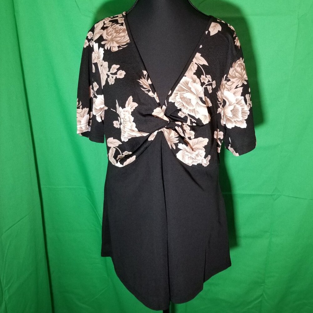 Bloomchic Womens 14-16 Black Floral V Neck Blouse Boho Retro Coastal Cottage NWT
